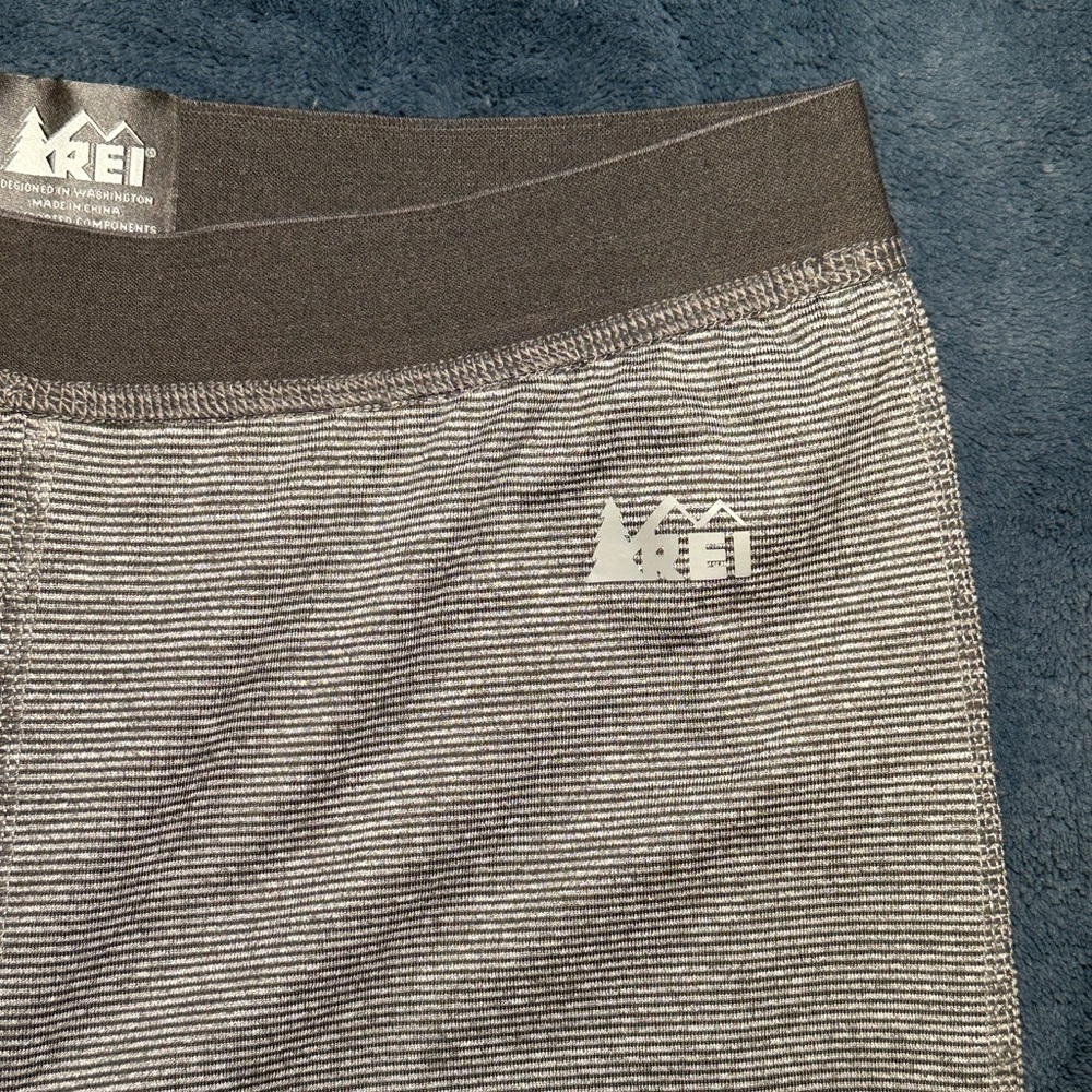 NWOT: Rei Kids Outdoor Leggings (Size: M 10-12) - Picture 3 of 4